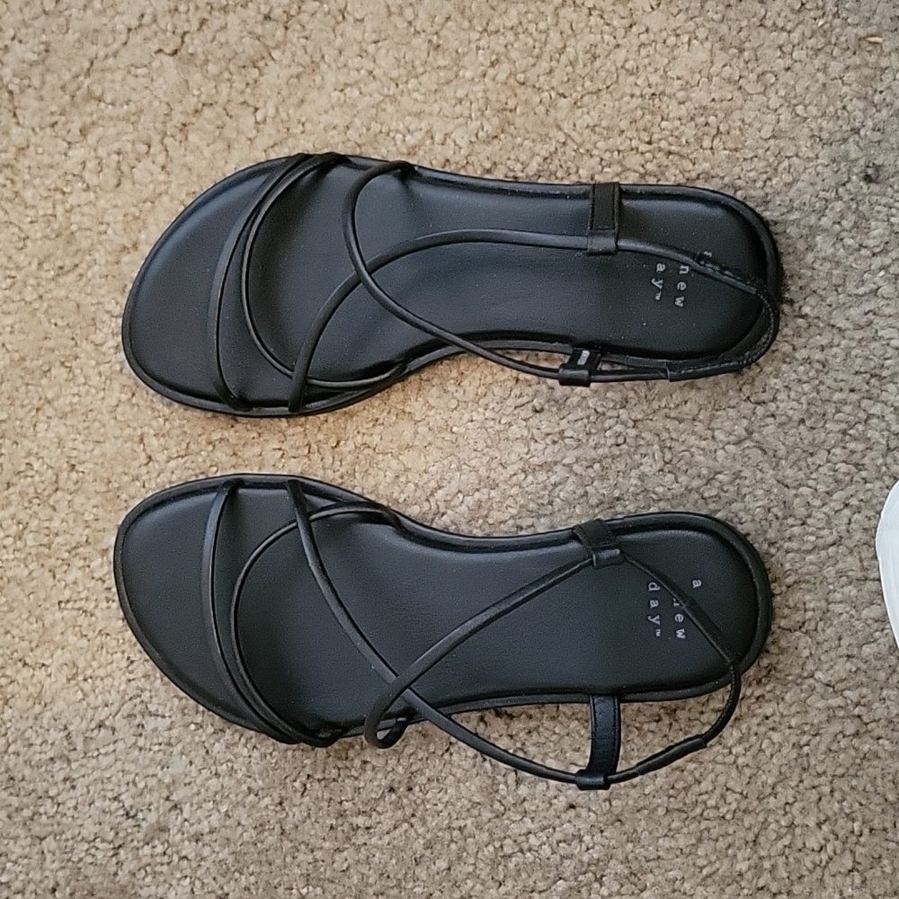 New without tag black strap sandals